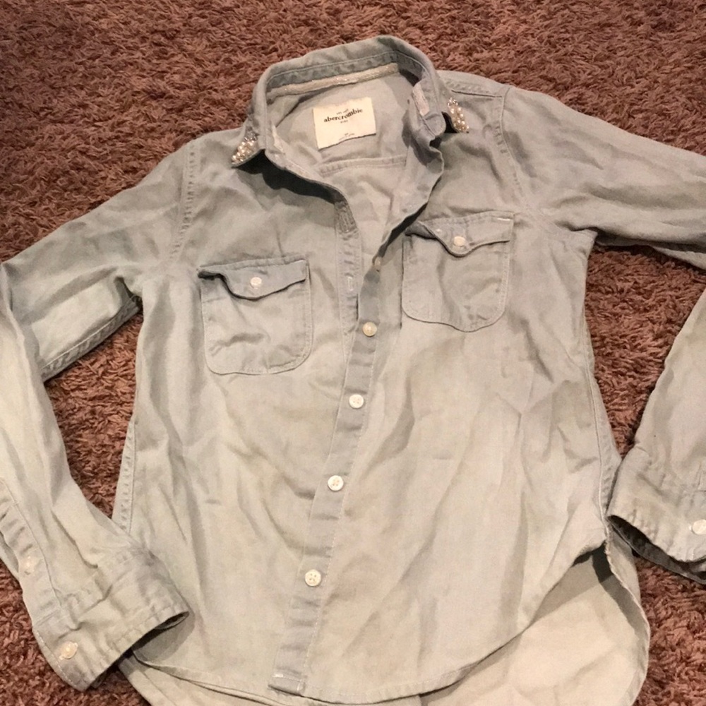 Abercrombie kids button down shirt.